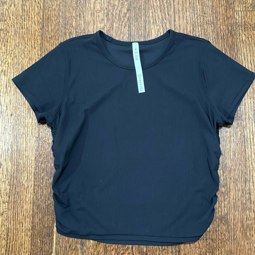 Lululemon top